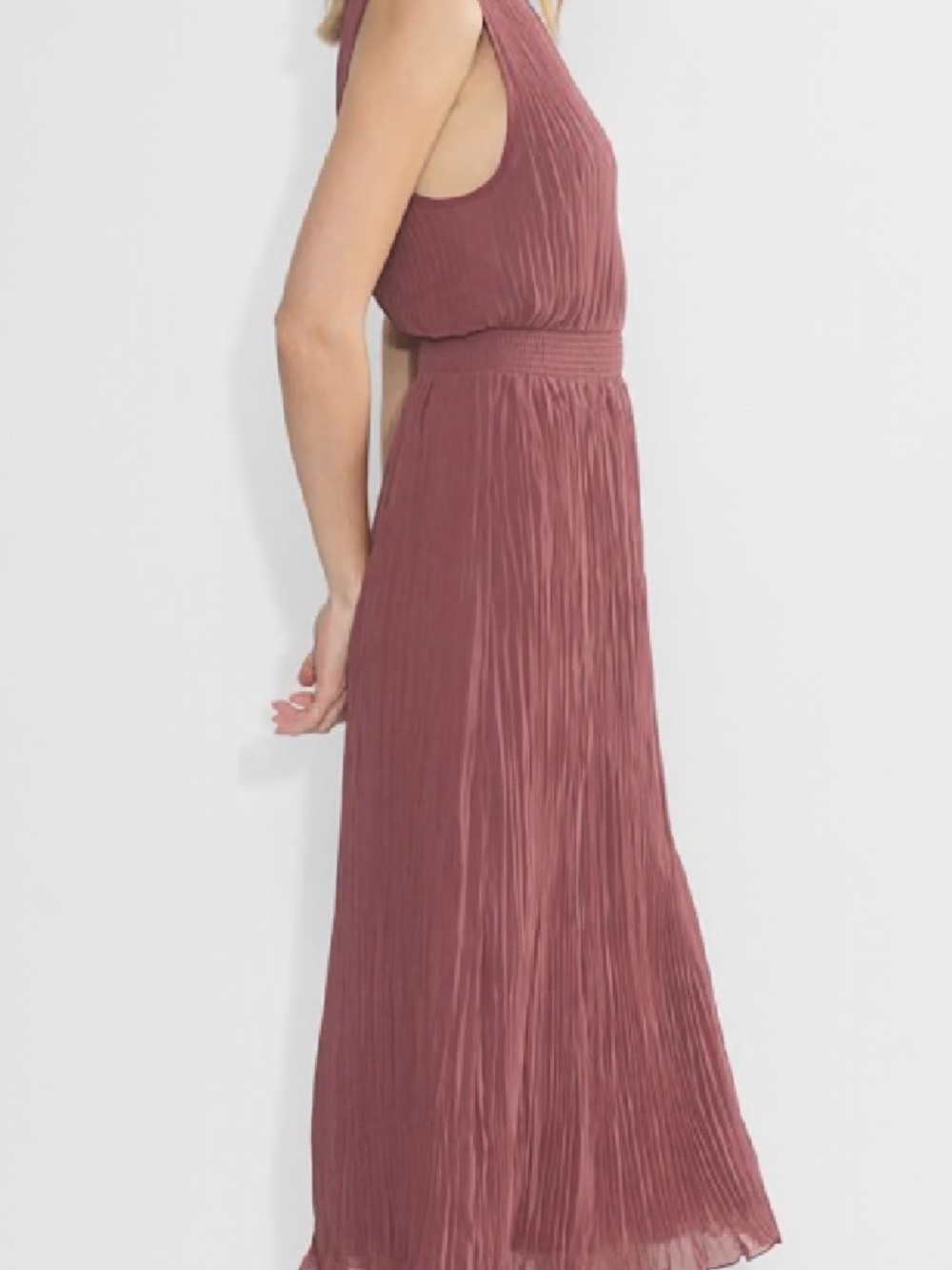 Aritzia Sleeveless Pleated Midi Dress in Mauve - Picture 2 of 11